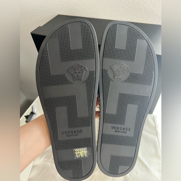Versace La Greca Design Men’s Monogram Pool Slides Beach Sandals EU 45 Versace | Shoes | Versace La Greca Design Mens Monogram Pool  main image 2